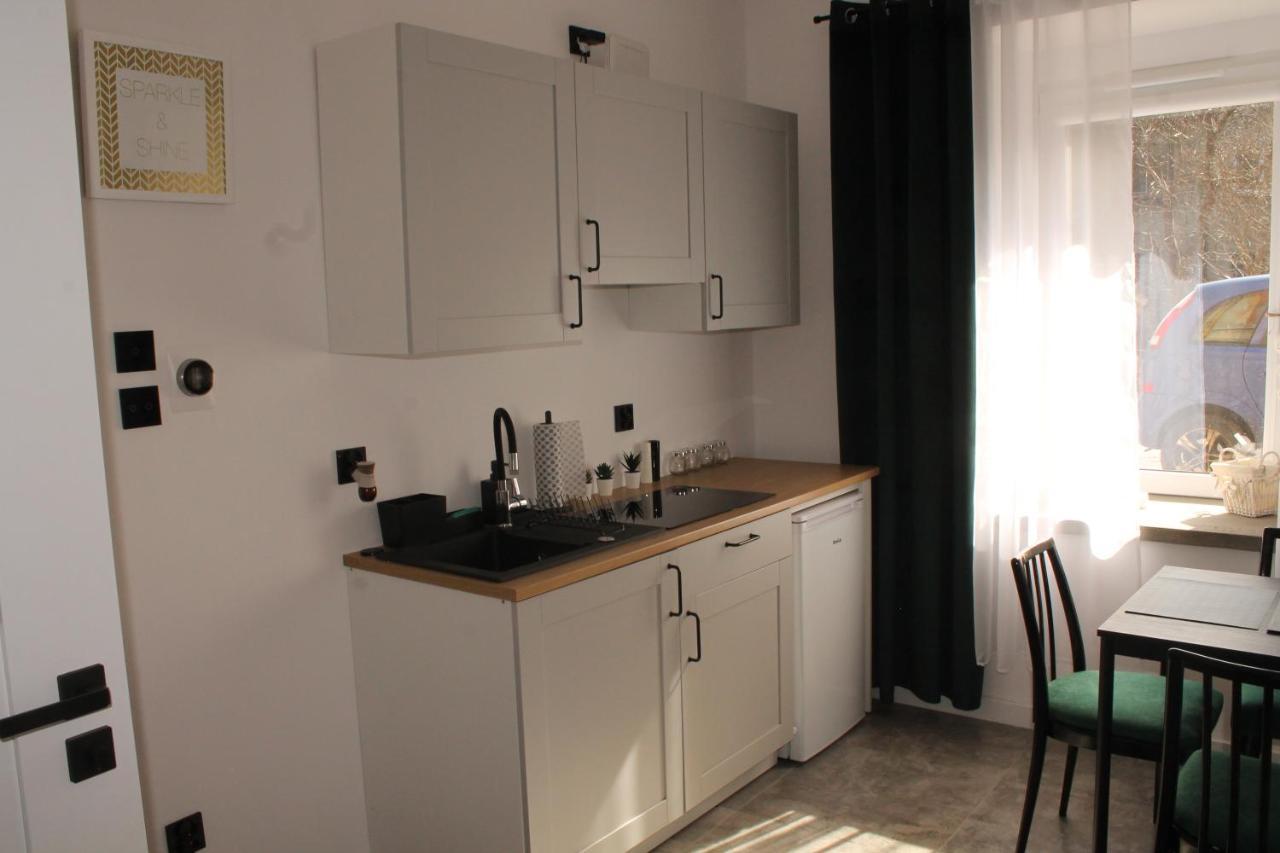 Apartament Z Historia Еленя-Гура Экстерьер фото