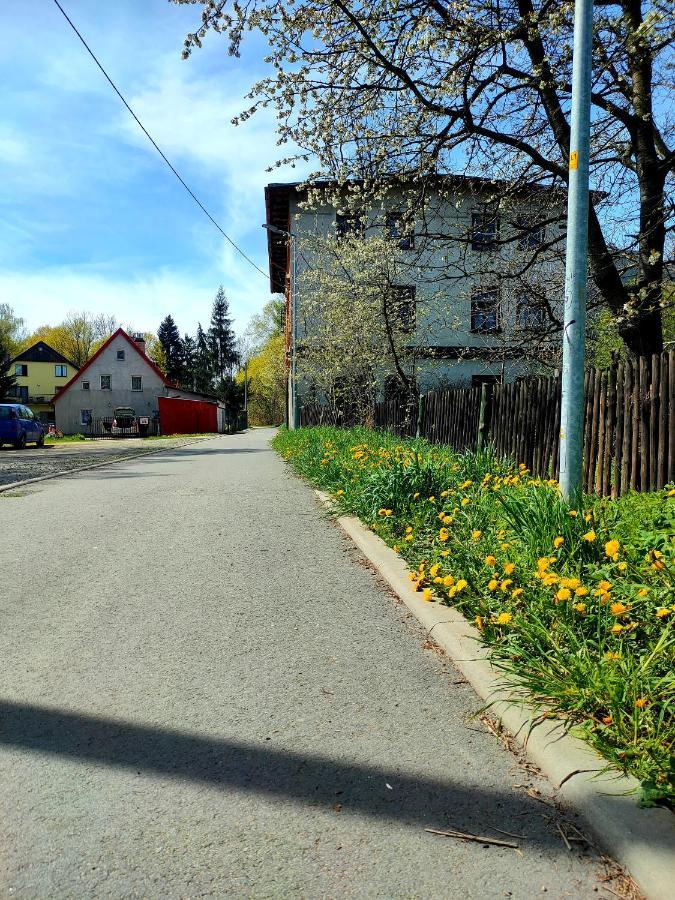 Apartament Z Historia Еленя-Гура Экстерьер фото