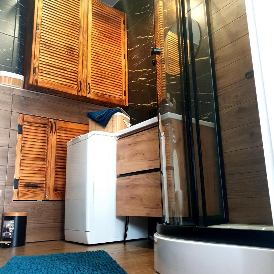 Apartament Z Historia Еленя-Гура Экстерьер фото